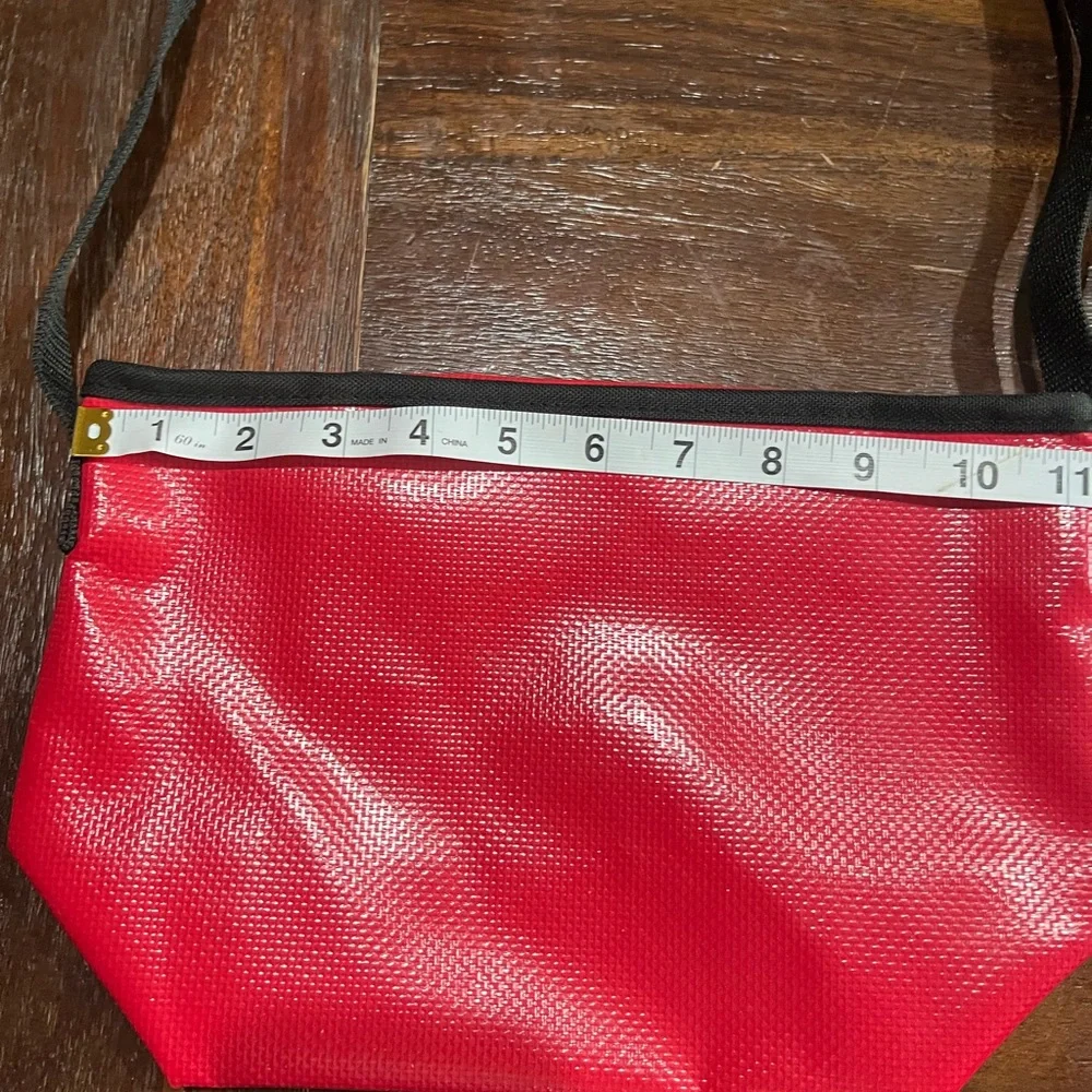 Manhattan Portage Red Crossbody Messenger Bag